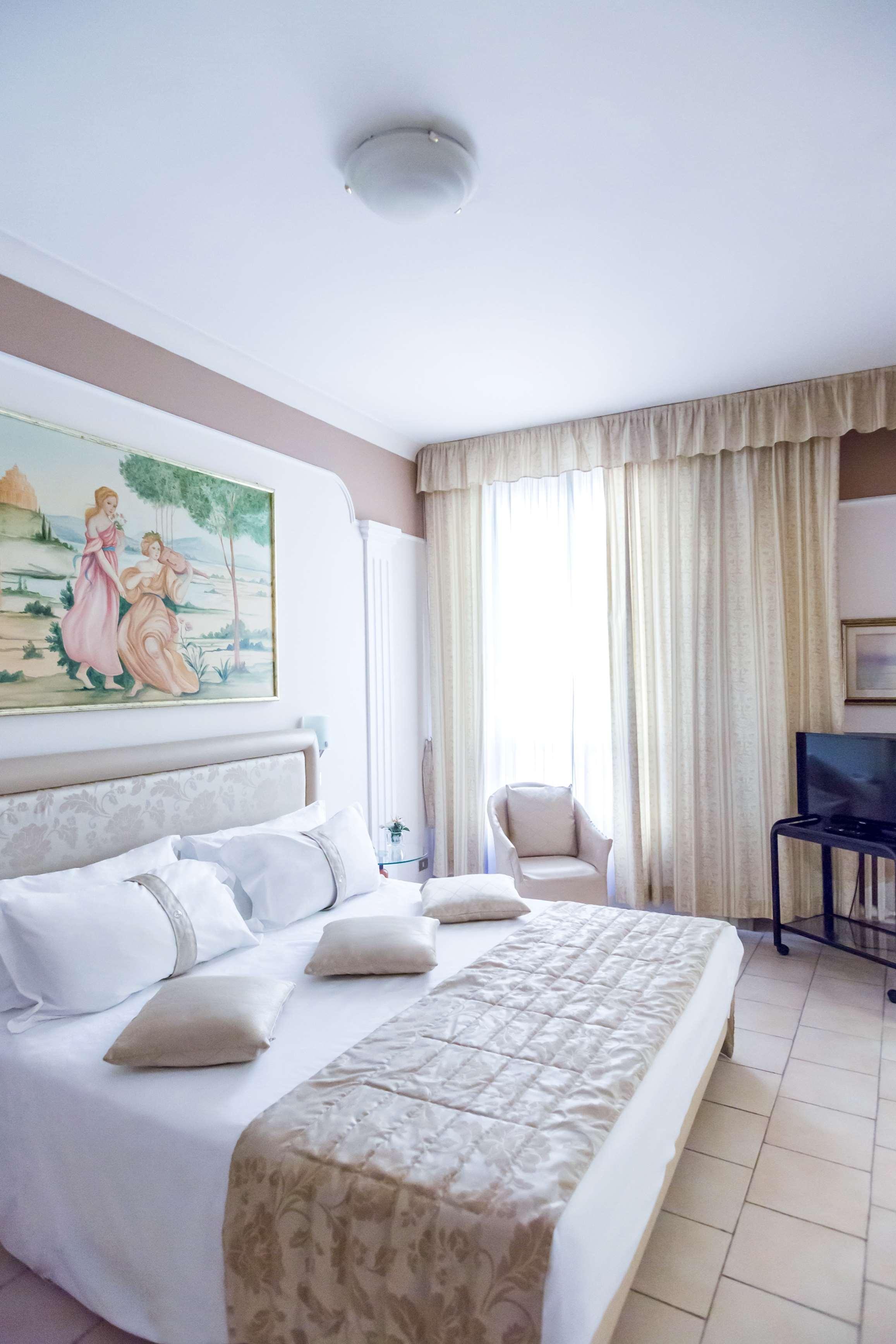 Best Western Hotel Liberta Modena Bagian luar foto